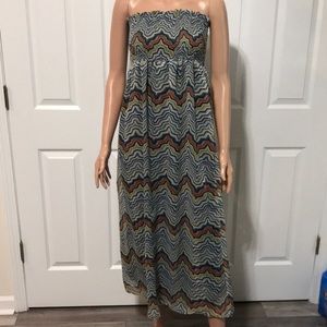 Size Medium Beautiful 😍 Strapless Dress